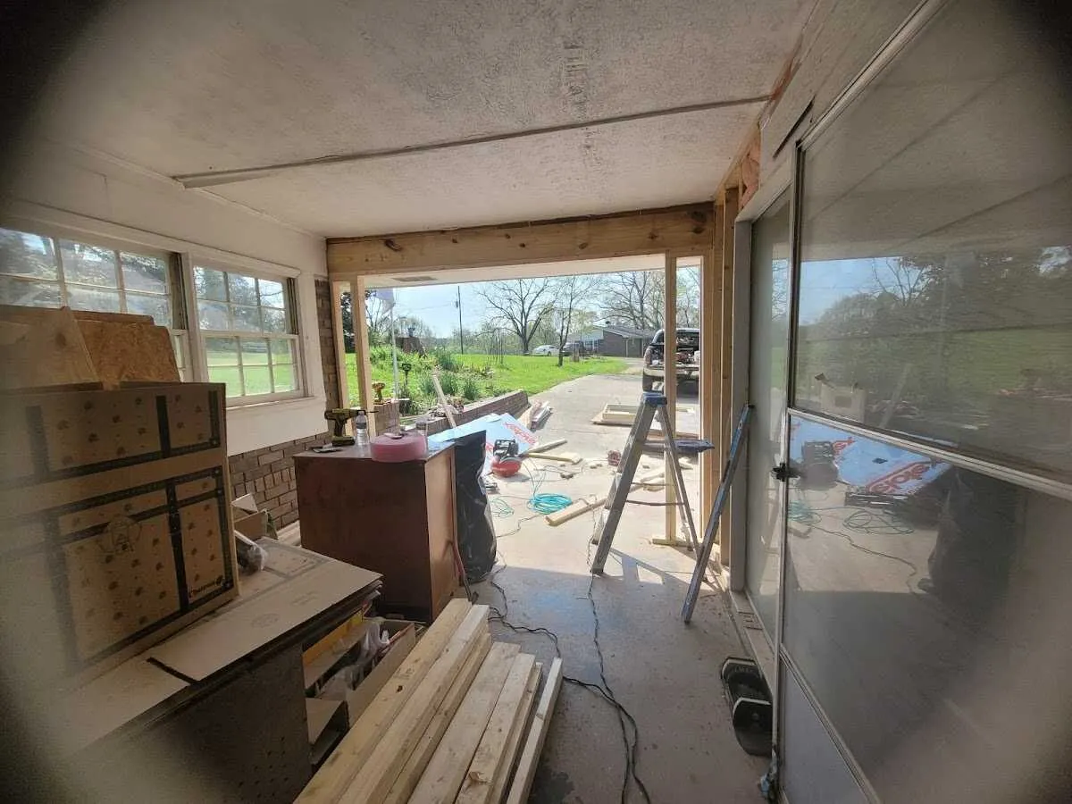 Air movers and dehumidifier for Drying & Dehumidification in Huntington Park