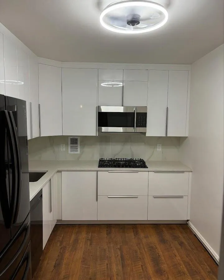 Renovated kitchen with quartz countertops in Huntington Park